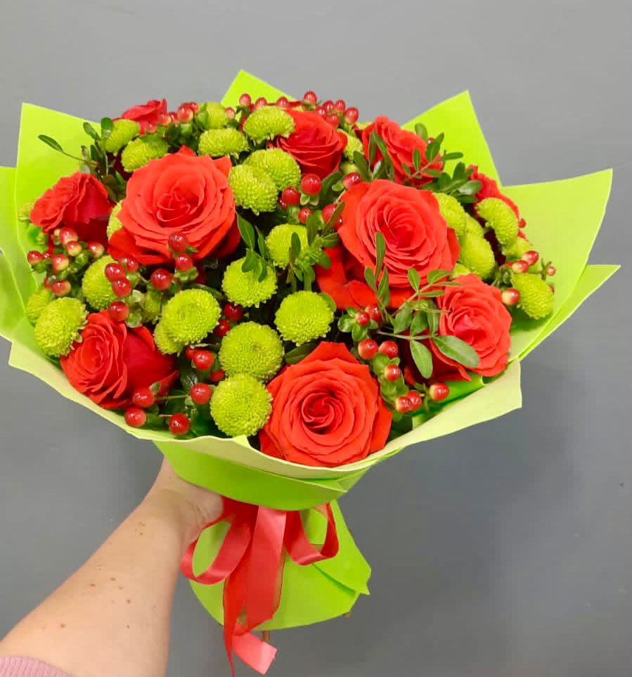 Букет цветов из: Хризантемы и Розы в Ефремове