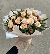 Букет Кремовые розы Латте в Ефремове