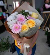 Букет цветов из:  Герберы, Розы и Хризантемы в Ефремове