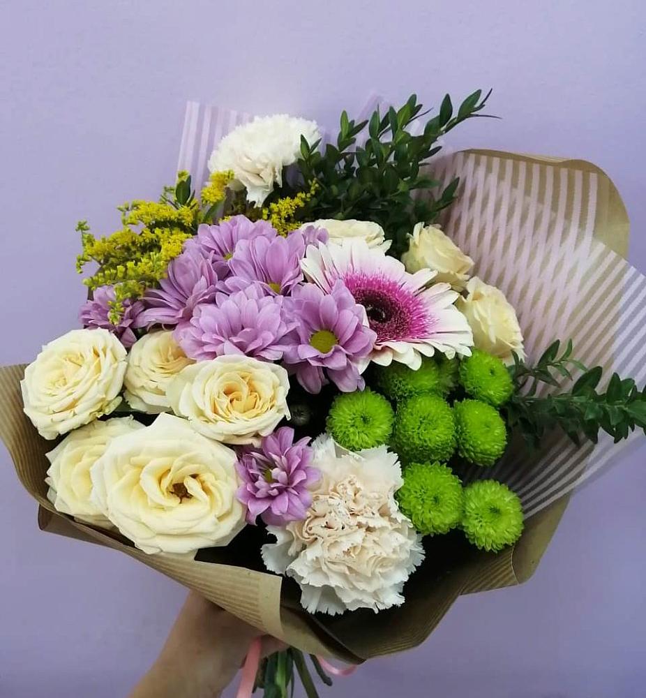 Букет цветов из: Хризантемы, Розы, Гвоздики и Герберы в Ефремове