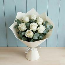 Букет Белые розы в Эвкалипте в Ефремове