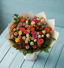 Букет Микс из разноцветных кустовых роз в Ефремове