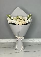 Букет цветов из:  Розы и Лизиантусы в Ефремове